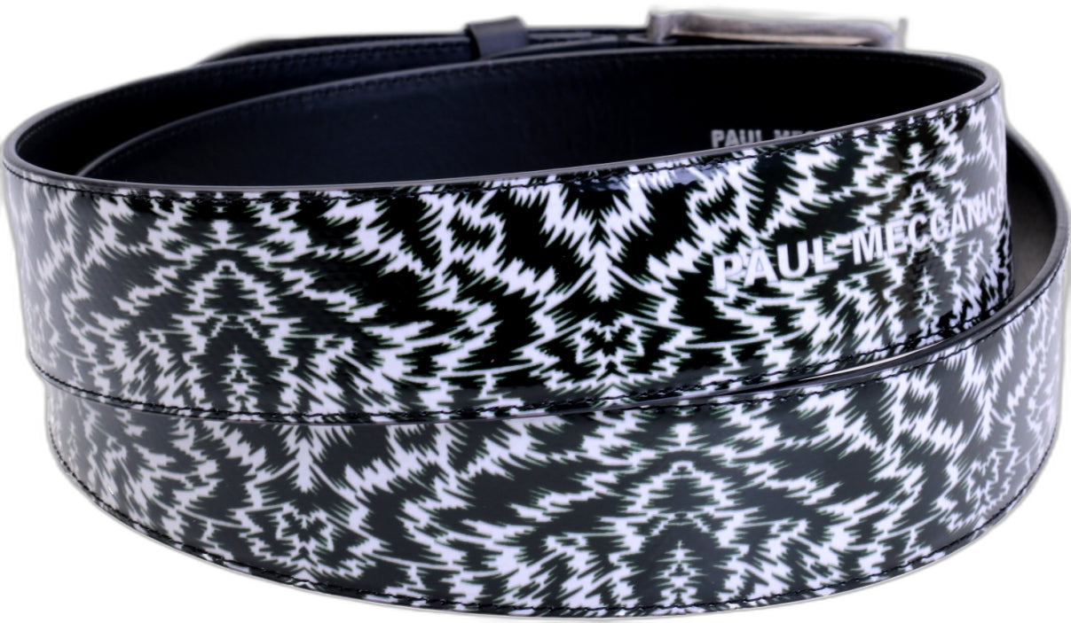 ...CINTURA DA UOMO IN BIANCO E NERO CON FANTASIA ANIMALIER REALIZZATA CON TELONI DI CAMION. - Pezzi unici Paul Meccanico