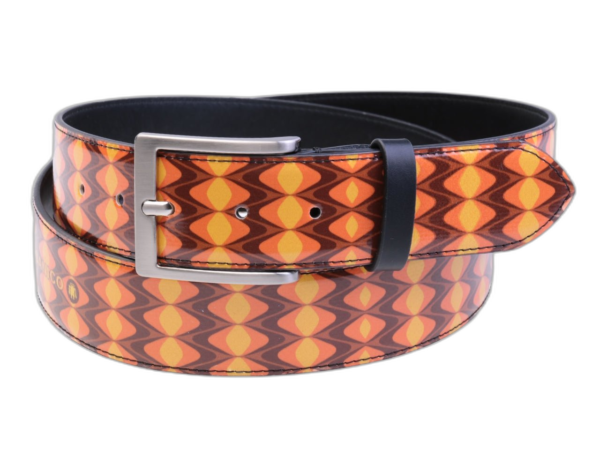 CINTURA ARANCIONE DA UOMO CON FANTASIA OPTICAL REALIZZATA CON TELONI DI CAMION.